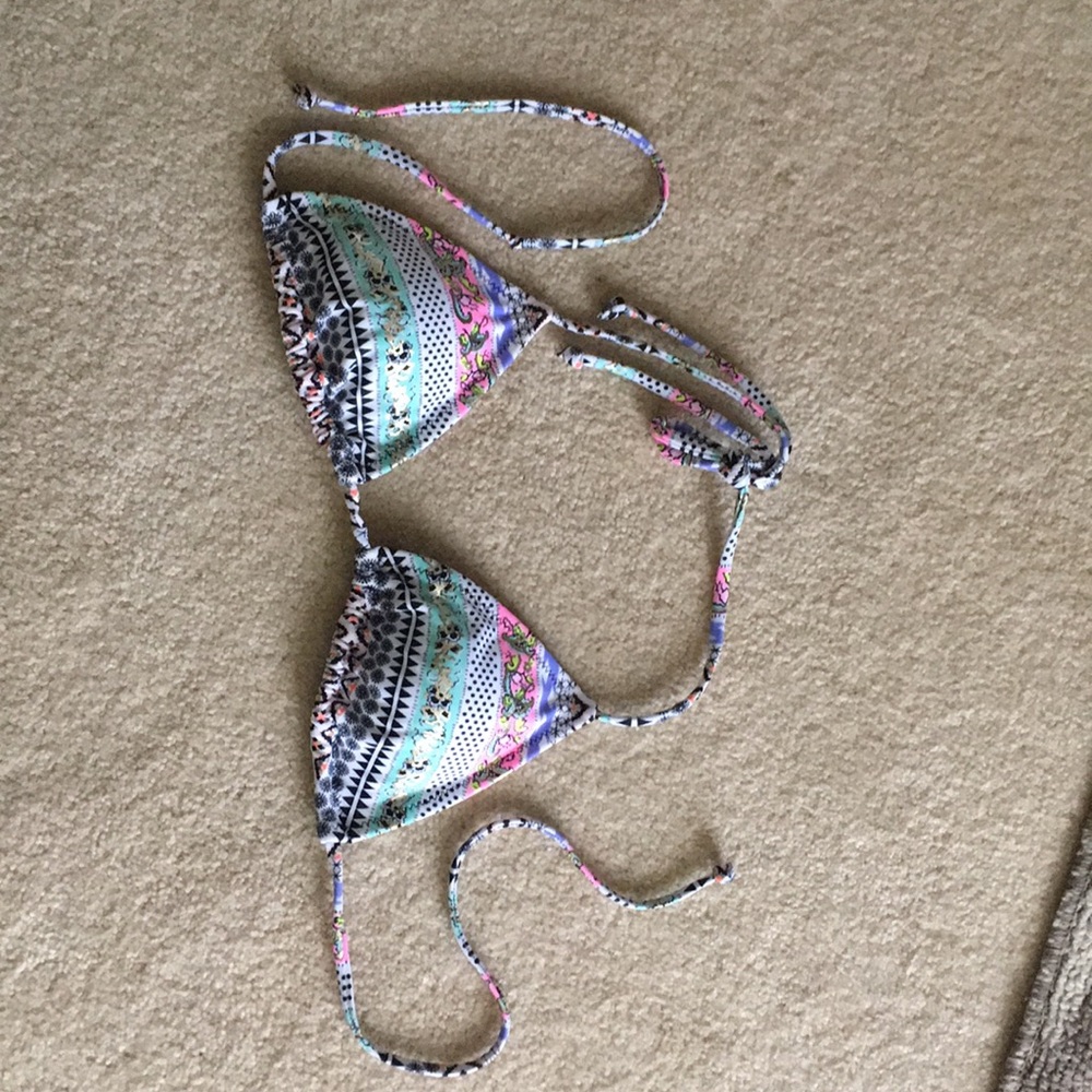 Victoria’s Secret Bikini Top